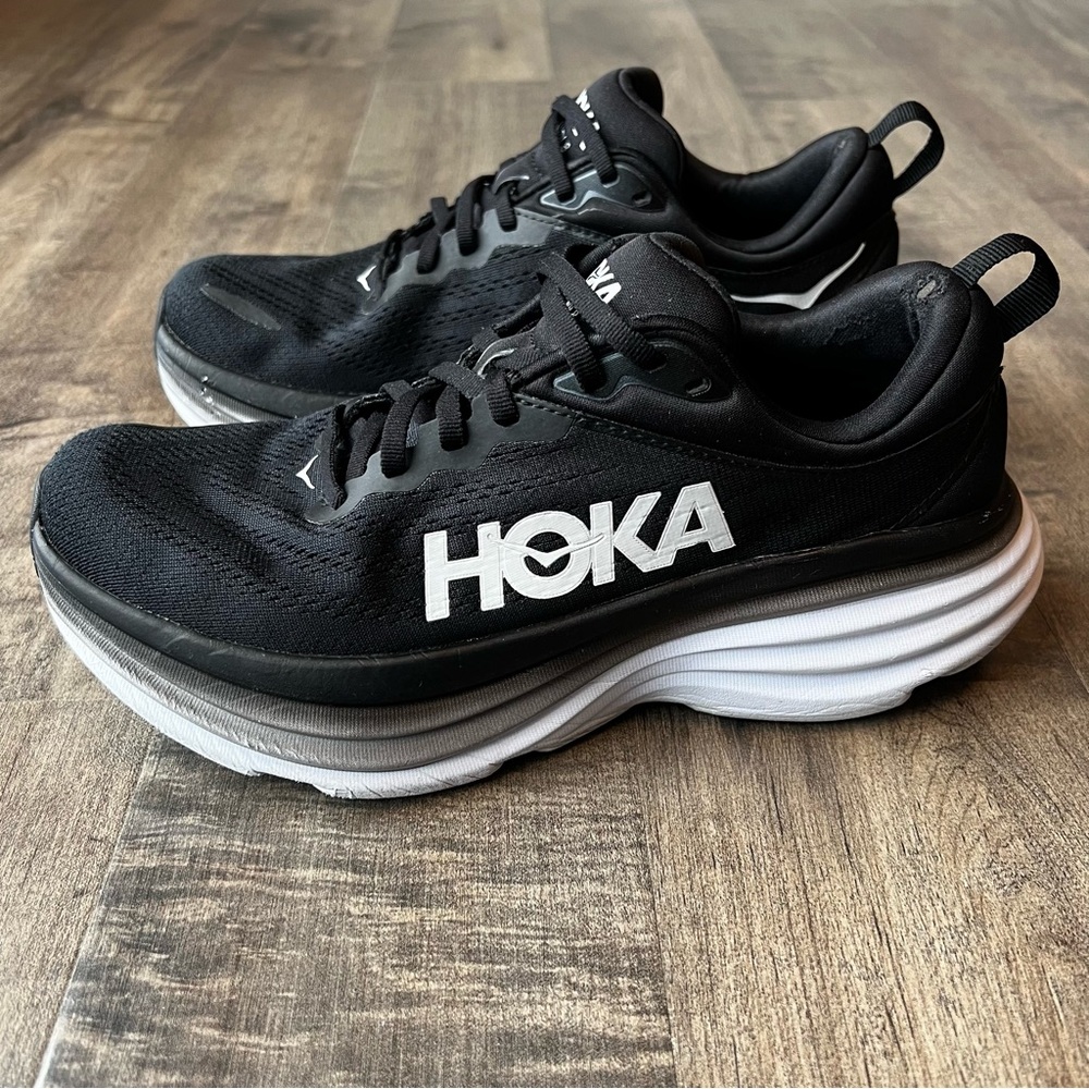 Hoka One One Womens Bondi 8 1127952 BWHT Black Running Shoes Sneakers Size 8